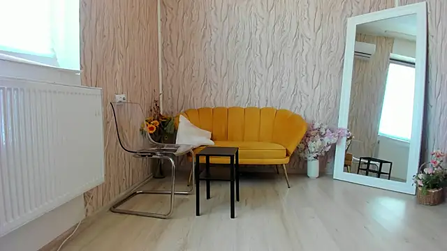 Snapshot of AishaRouhi chatting on February 26, 10:26 am AishaRouhi online show from February 26, 10:26 am