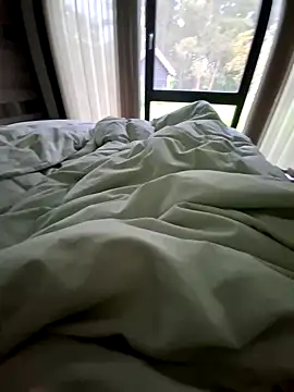 Snapshot of royisnice2 chatting on September 29, 6:29 am royisnice2 online show from September 29, 6:29 am