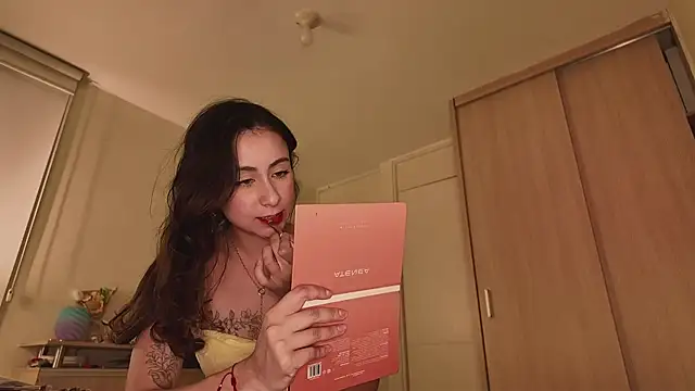 juanasnz99 online show from May 22, 4:30 am