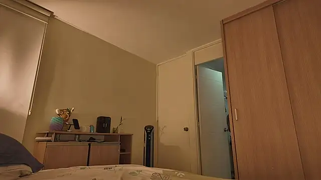 juanasnz99 online show from May 23, 4:29 am