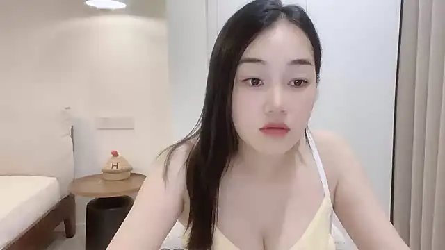 cloud8822 online show from August 5, 2:09 pm