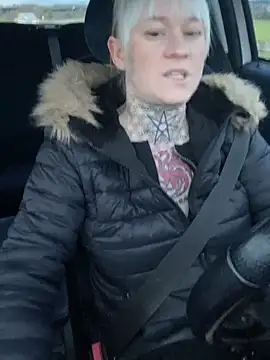 poussichienne online show from February 10, 4:44 pm