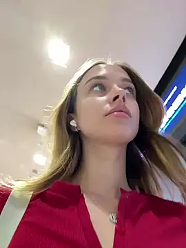 Snapshot of enjoy_my_beauty chatting on January 17, 4:39 am enjoy my beauty online show from January 17, 4:39 am