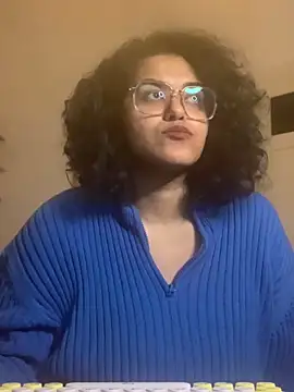 Snapshot of Curvydesifromgermany chatting on January 28, 6:17 pm Curvydesifromgermany online show from January 28, 6:17 pm