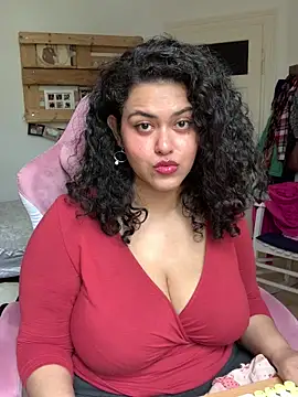 Curvydesifromgermany online show from April 1, 9:43 am