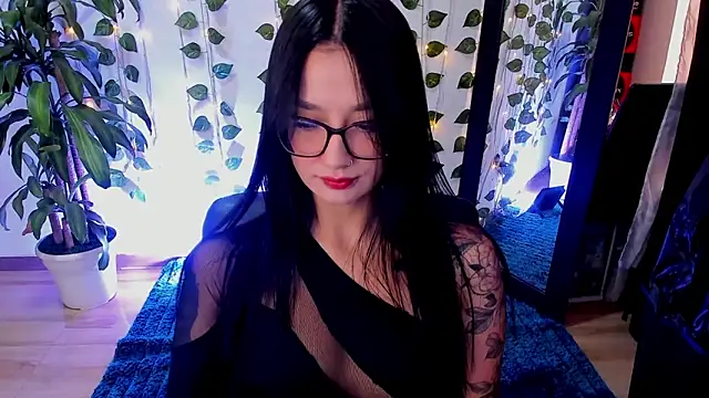 mariiana-diaz online show from November 21, 2:27 pm