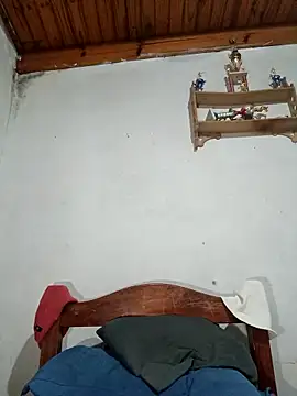 Snapshot of Elvergonn2105 chatting on November 1, 4:14 am Elvergonn2105 online show from November 1, 4:14 am