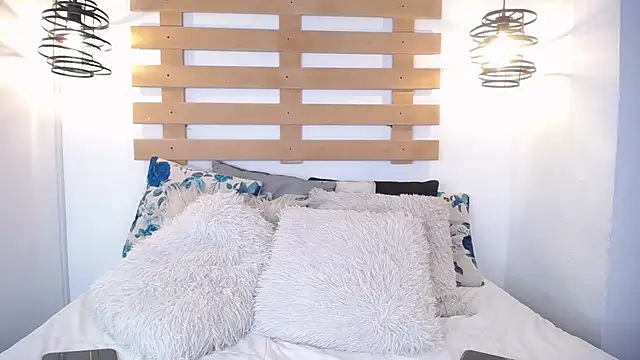 Steev Novoa online show from February 4, 4:26 am