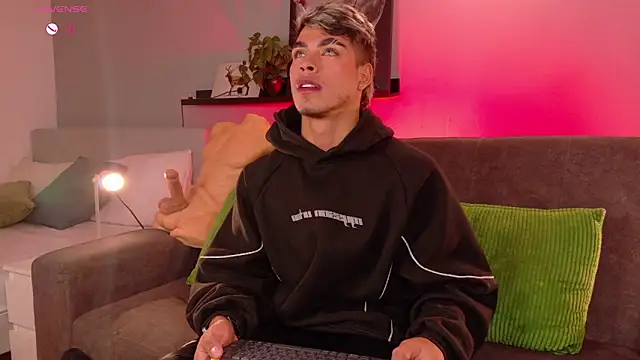 Ken-boy  online show from April 14, 10:54 am