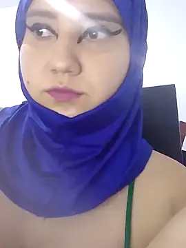 Snapshot of hannahayat chatting on May 23, 2:21 pm hannahayat online show from May 23, 2:21 pm