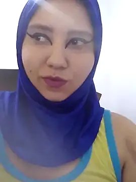 Snapshot of hannahayat chatting on May 25, 2:23 pm hannahayat online show from May 25, 2:23 pm