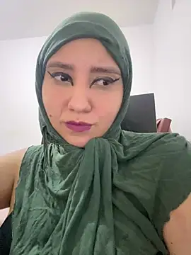 Snapshot of hannahayat chatting on July 6, 2:19 am hannahayat online show from July 6, 2:19 am