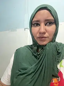 Snapshot of hannahayat chatting on July 11, 2:31 pm hannahayat online show from July 11, 2:31 pm