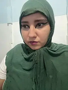 Snapshot of hannahayat chatting on July 17, 6:46 pm hannahayat online show from July 17, 6:46 pm