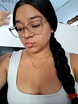 Snapshot of -VICKKY chatting on July 18, 4:22 pm -VICKKY online show from July 18, 4:22 pm
