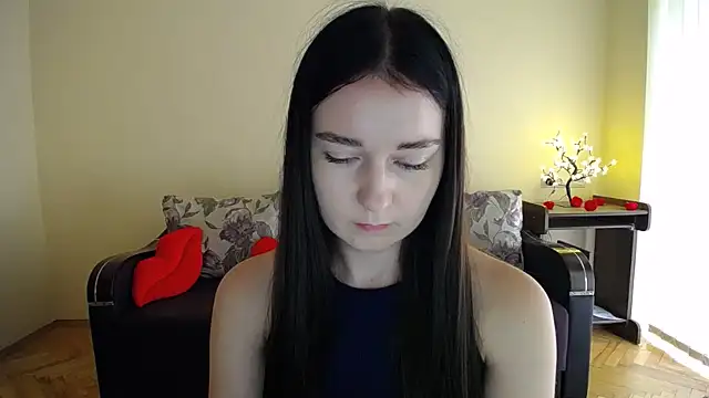 Snapshot of Pretty_shy chatting on July 7, 9:02 am Pretty shy online show from July 7, 9:02 am