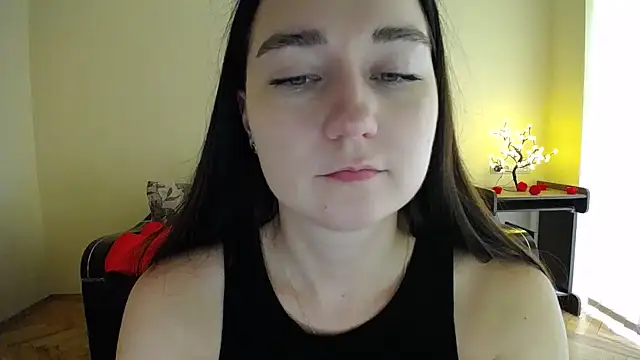 Snapshot of Pretty_shy chatting on July 14, 10:21 am Pretty shy online show from July 14, 10:21 am