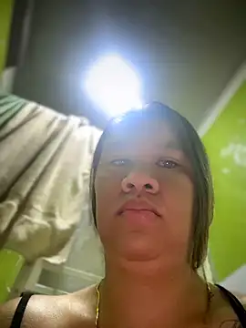 Emiily lee online show from April 13, 9:15 am