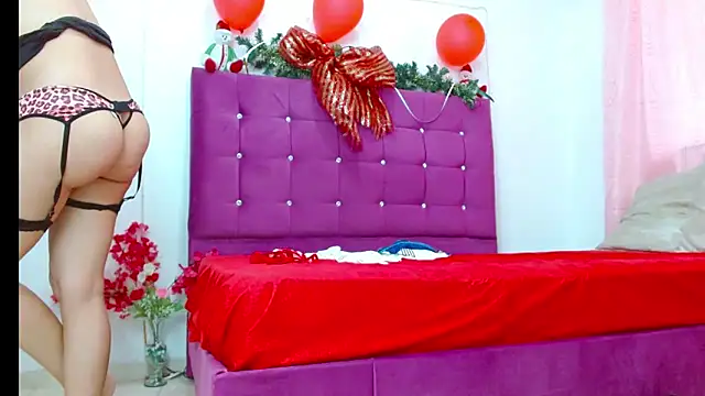 Snapshot of chantalsemenova1 chatting on January 7, 8:10 pm chantalsemenova1 online show from January 7, 8:10 pm