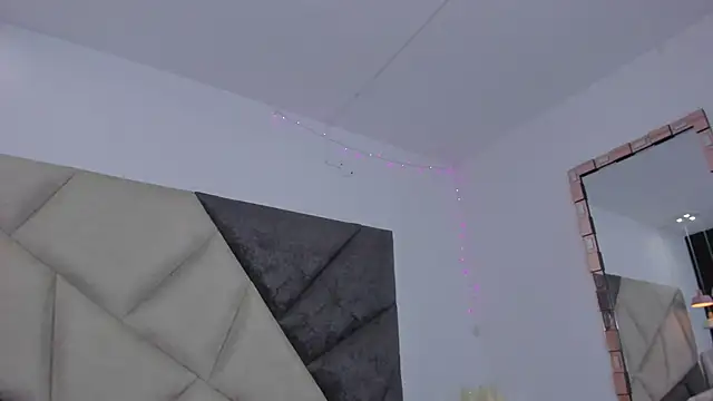 BonnieCute  online show from April 2, 11:46 pm