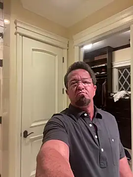 sluttydylan online show from February 16, 2:29 am