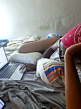 Snapshot of madamsensuale chatting on July 25, 1:58 am madamsensuale online show from July 25, 1:58 am