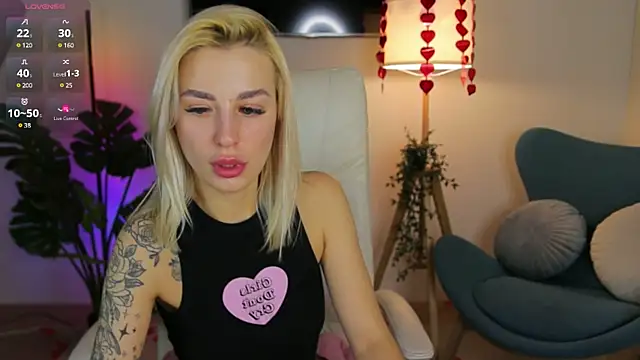 Crystal Barbie online show from February 25, 7:25 pm