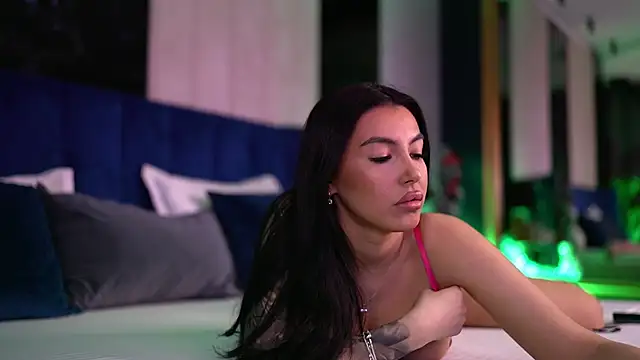 AishaDevoe online show from January 2, 6:45 pm