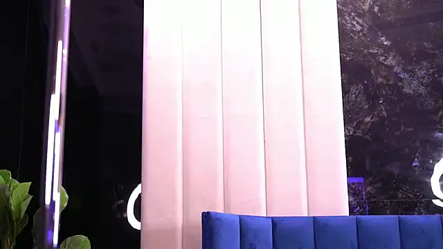 AishaDevoe online show from January 25, 7:07 pm