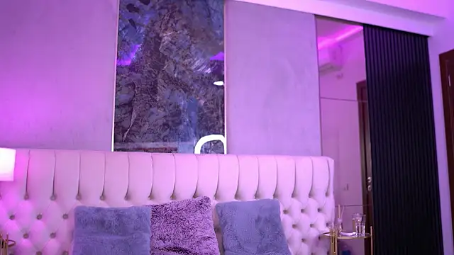 AishaDevoe online show from February 1, 7:23 pm