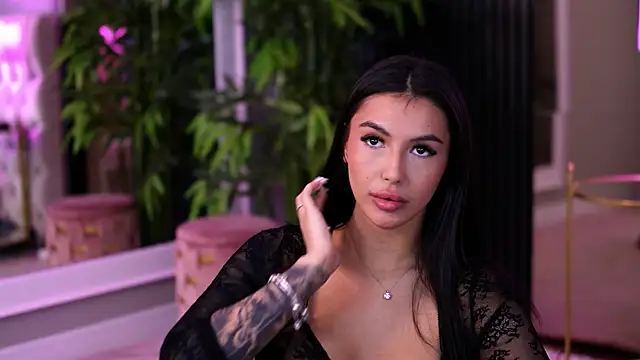 AishaDevoe online show from February 14, 12:41 am