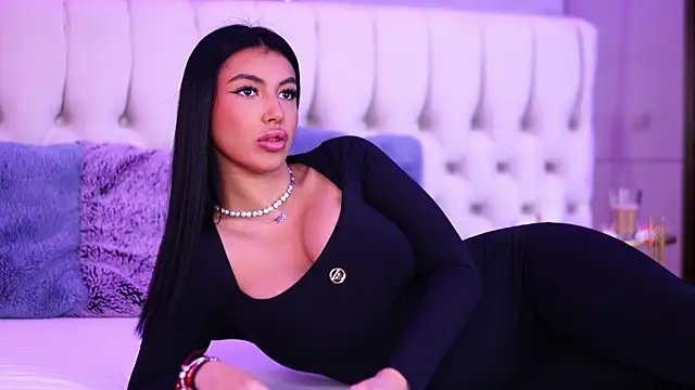 AishaDevoe online show from March 2, 7:45 pm