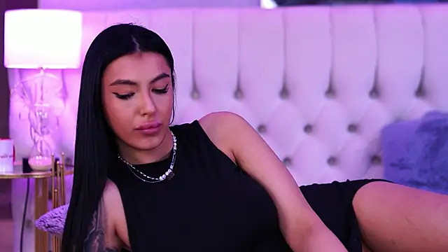 AishaDevoe online show from March 4, 10:49 pm