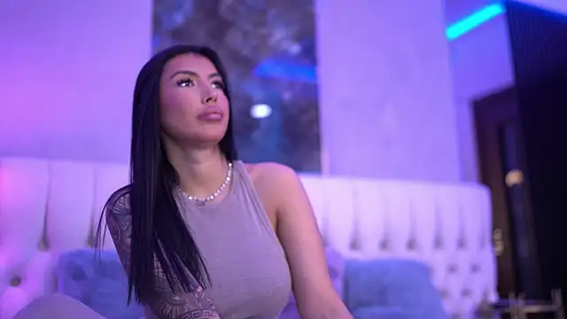 AishaDevoe online show from March 17, 7:04 pm