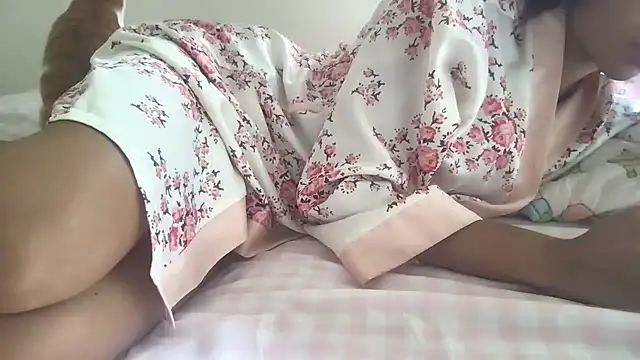 loveofbea online show from April 3, 4:16 pm