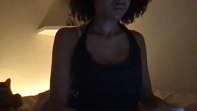 loveofbea online show from April 7, 10:48 am