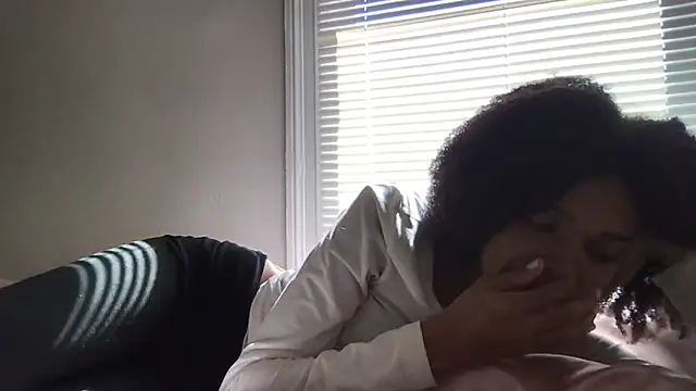 loveofbea online show from May 22, 4:01 pm