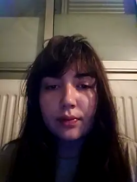 Lynylou online show from May 25, 2:50 am