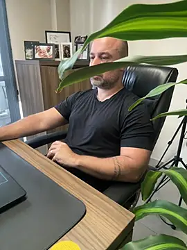 Snapshot of brazilsp chatting on February 27, 1:44 pm brazilsp online show from February 27, 1:44 pm