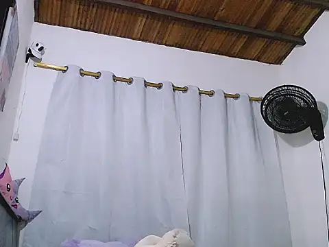 tifany19  online show from November 21, 1:26 am