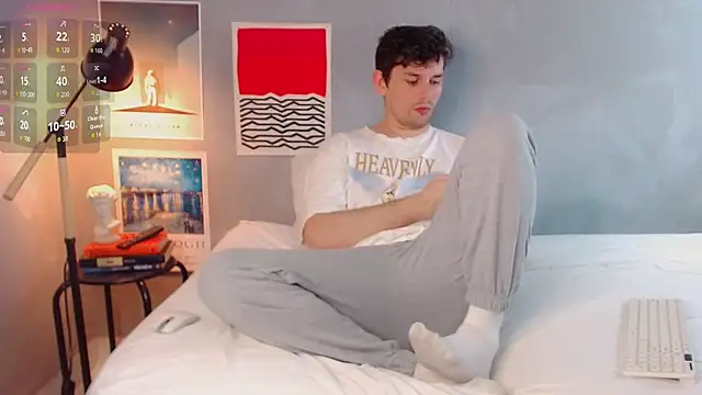 Elio555 online show from November 6, 7:48 pm