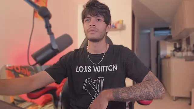 justin stark7 online show from November 8, 9:46 pm