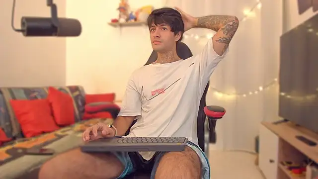 justin stark7 online show from February 21, 3:46 pm