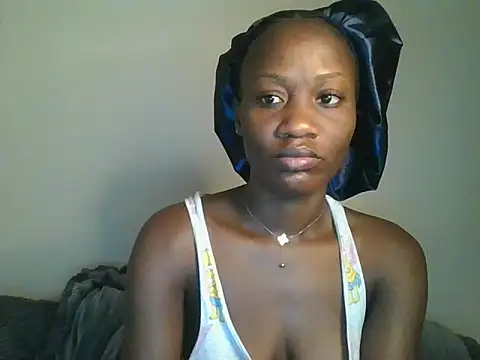 Snapshot of sexy-sea chatting on February 6, 9:34 am sexy-sea online show from February 6, 9:34 am