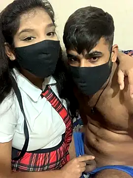 hottiess69 online show from November 4, 7:07 am