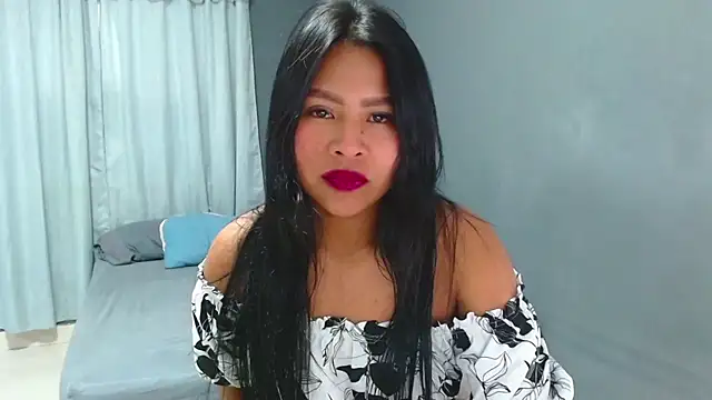 Snapshot of Aria_morgan1 chatting on December 6, 7:01 pm Aria morgan1 online show from December 6, 7:01 pm