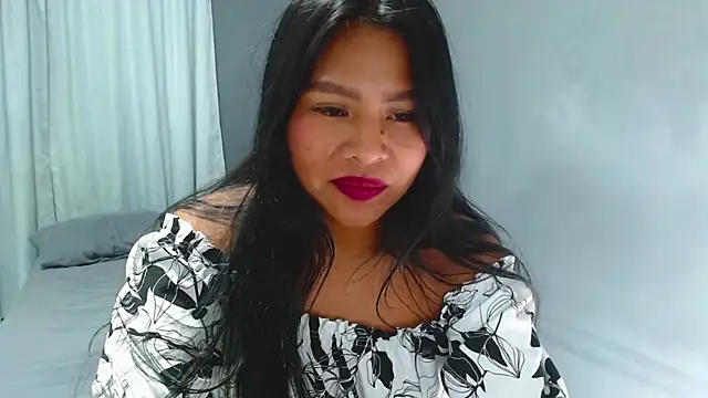 Snapshot of Aria_morgan1 chatting on December 6, 10:08 pm Aria morgan1 online show from December 6, 10:08 pm