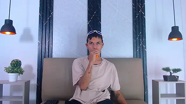 Levis Montes online show from February 12, 7:24 pm