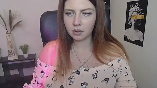 Lizzy Love online show from March 13, 11:49 pm