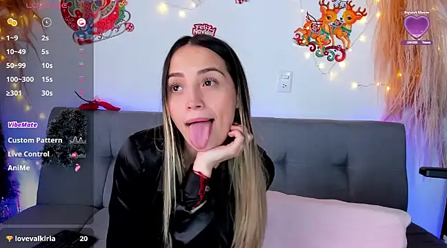 Snapshot of cindy_love2 chatting on December 15, 5:42 pm cindy love2 online show from December 15, 5:42 pm